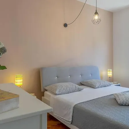 Vakantiehuis House Pelini