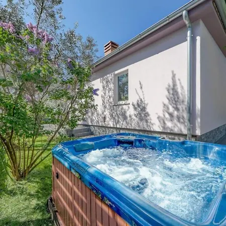 Dom wakacyjny House Pelini Pula