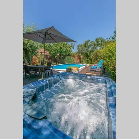 House Pelini Holiday home