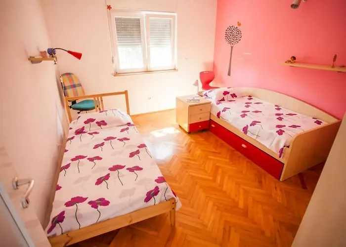 Vakantiehuis House Pelini *